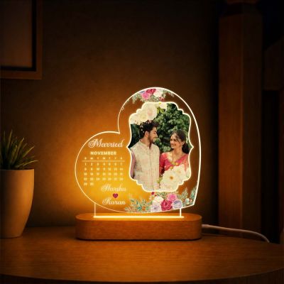 Personalized Wedding Calendar Acrylic LED Lamp | Custom Anniversary & Marriage Gift for Bride and Groom – Warm Light Bedside Table Lamp with Wooden Stand